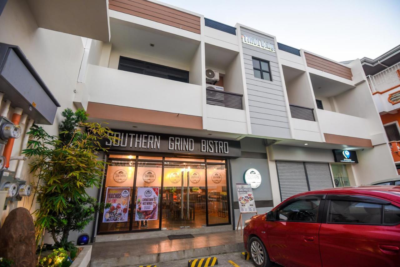 Ett Hometel Kalibo Exterior photo