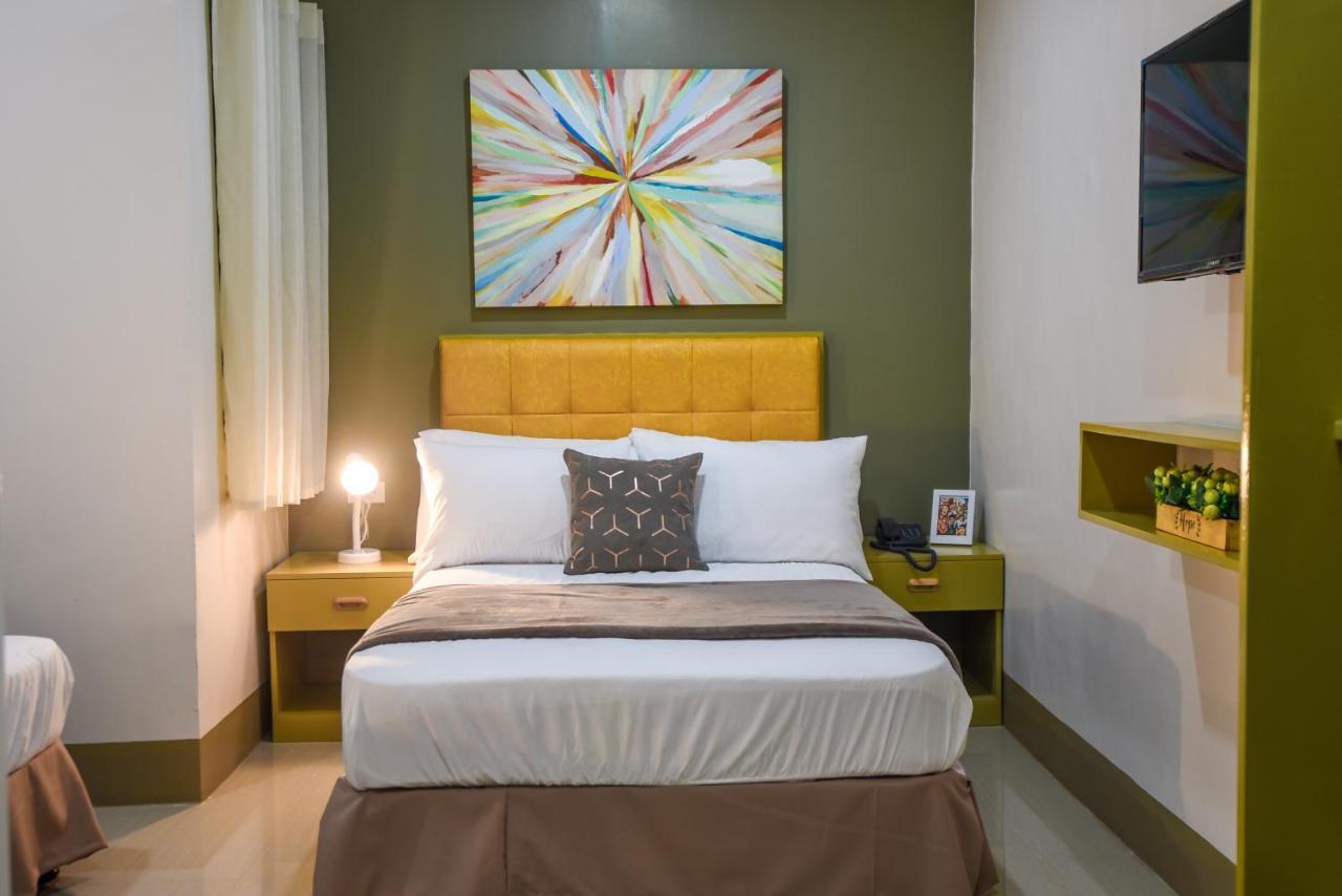 Ett Hometel Kalibo Exterior photo