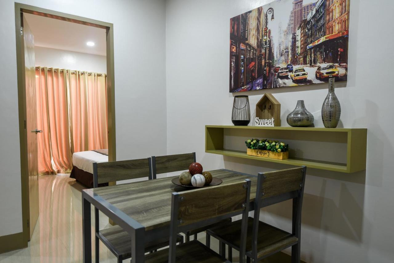 Ett Hometel Kalibo Exterior photo